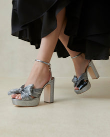 Natalia Bow Heel | Dark Silver