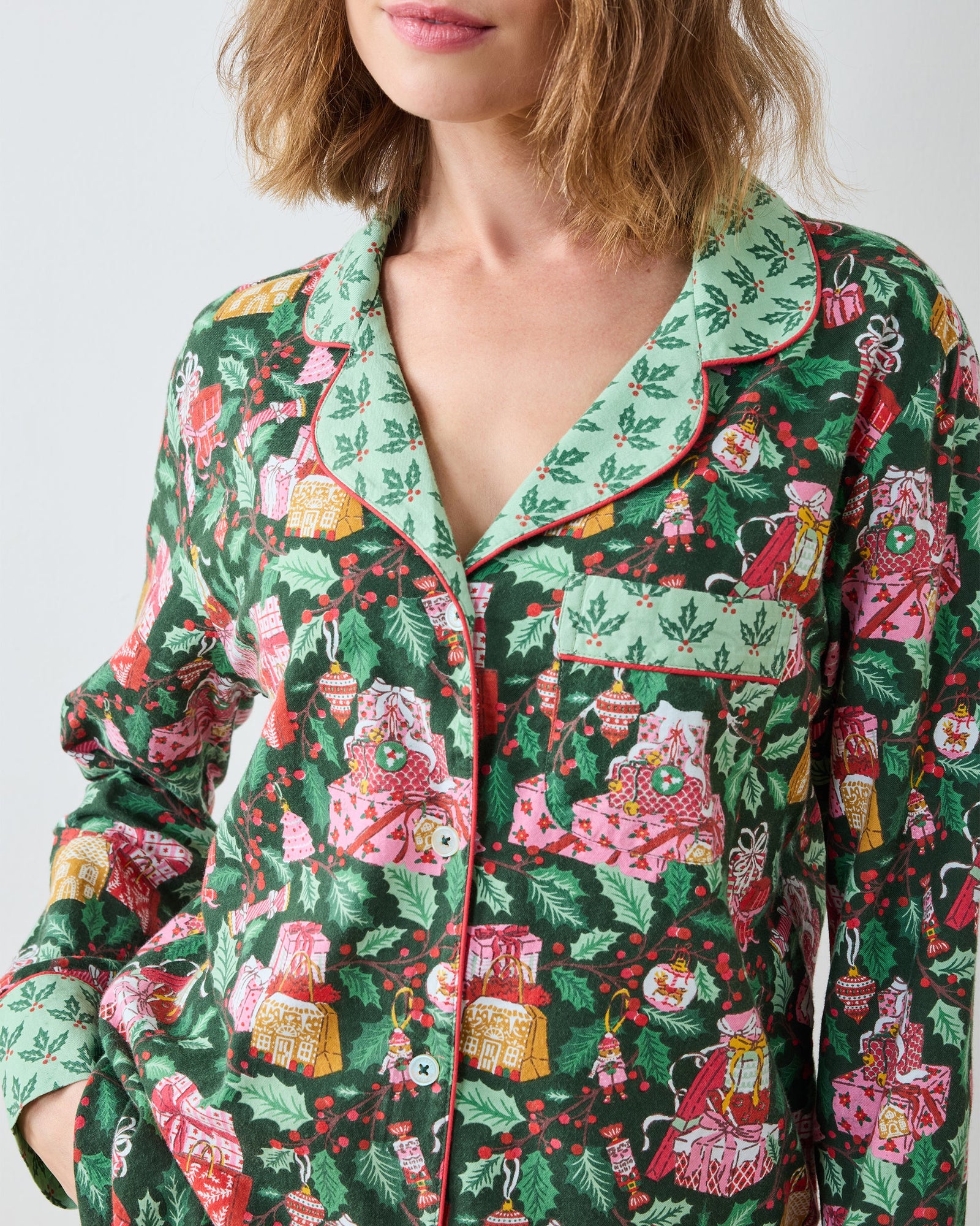 Holly Gifts - Lightweight Flannel Long PJ Set - Garland - Printfresh