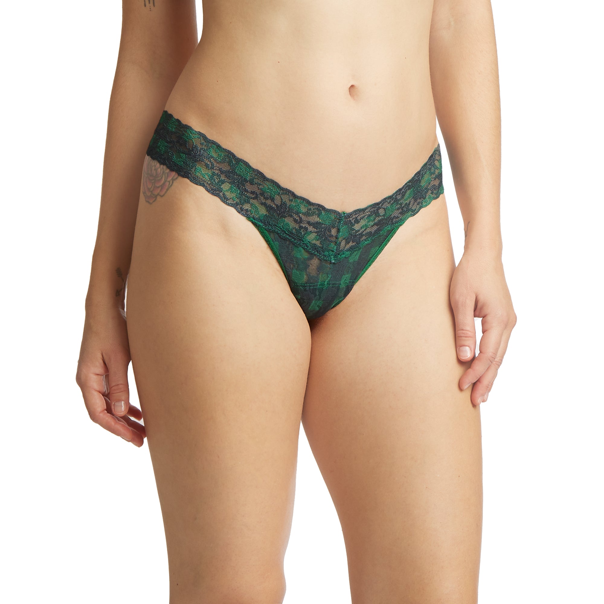 Signature Lace Low Rise Thong | Chess