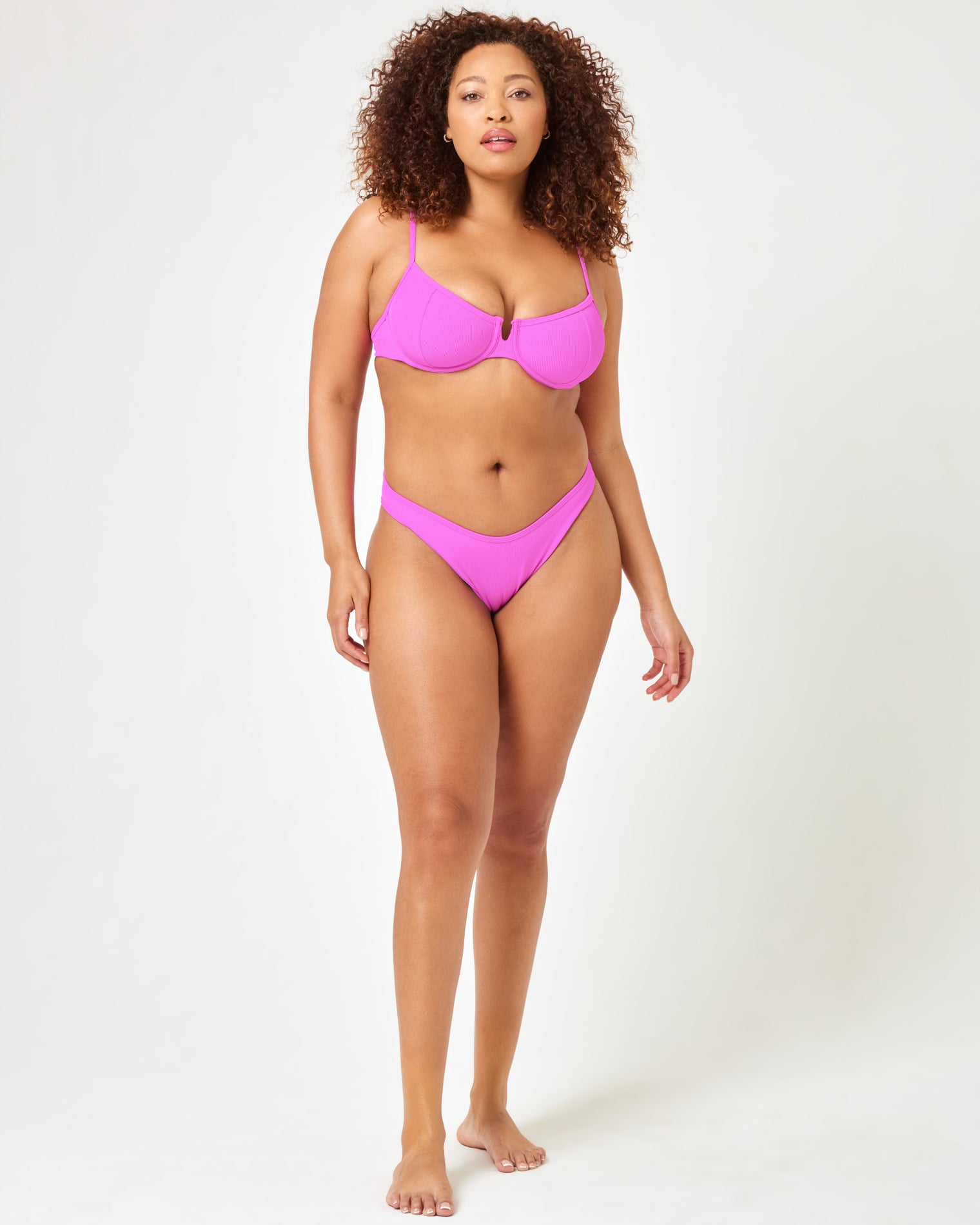 Bright Fuchsia | Model: Amber (size: XL) | Hover