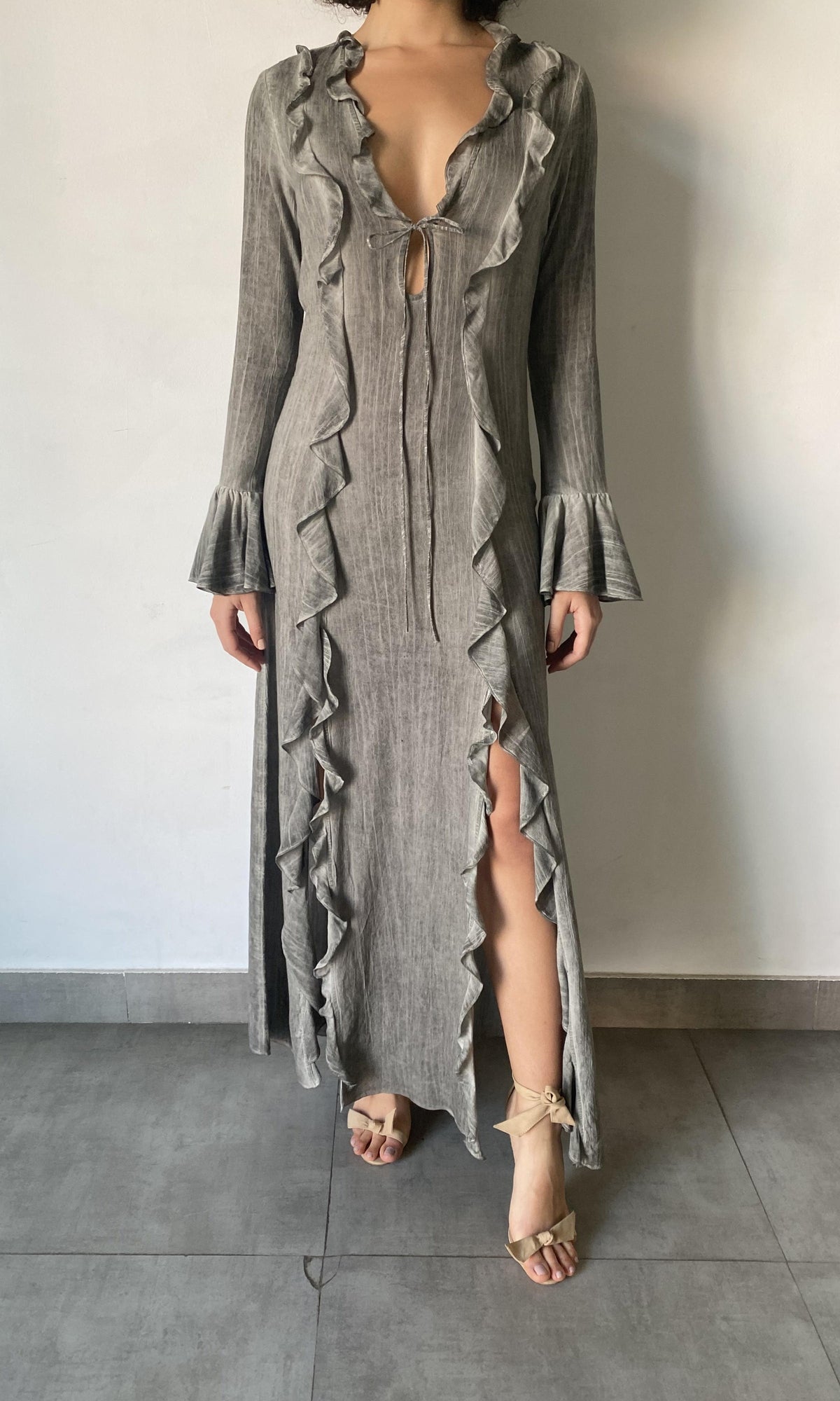Womens | River Viscose Cotton Georgette Deep V-Neck Long Sleeve Maxi Dress | Grey