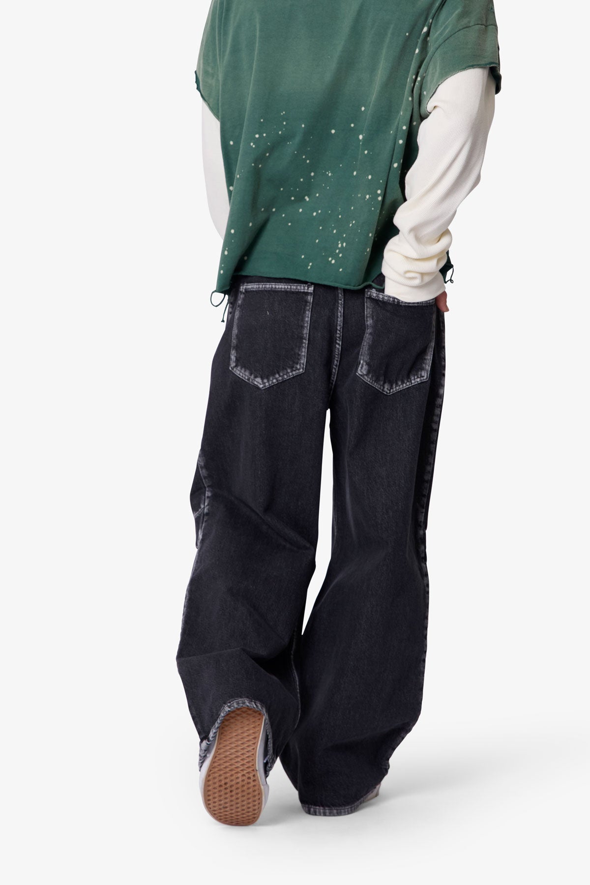 Raw Pleated Denim | Rinsed Black