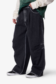 Raw Pleated Denim | Rinsed Black