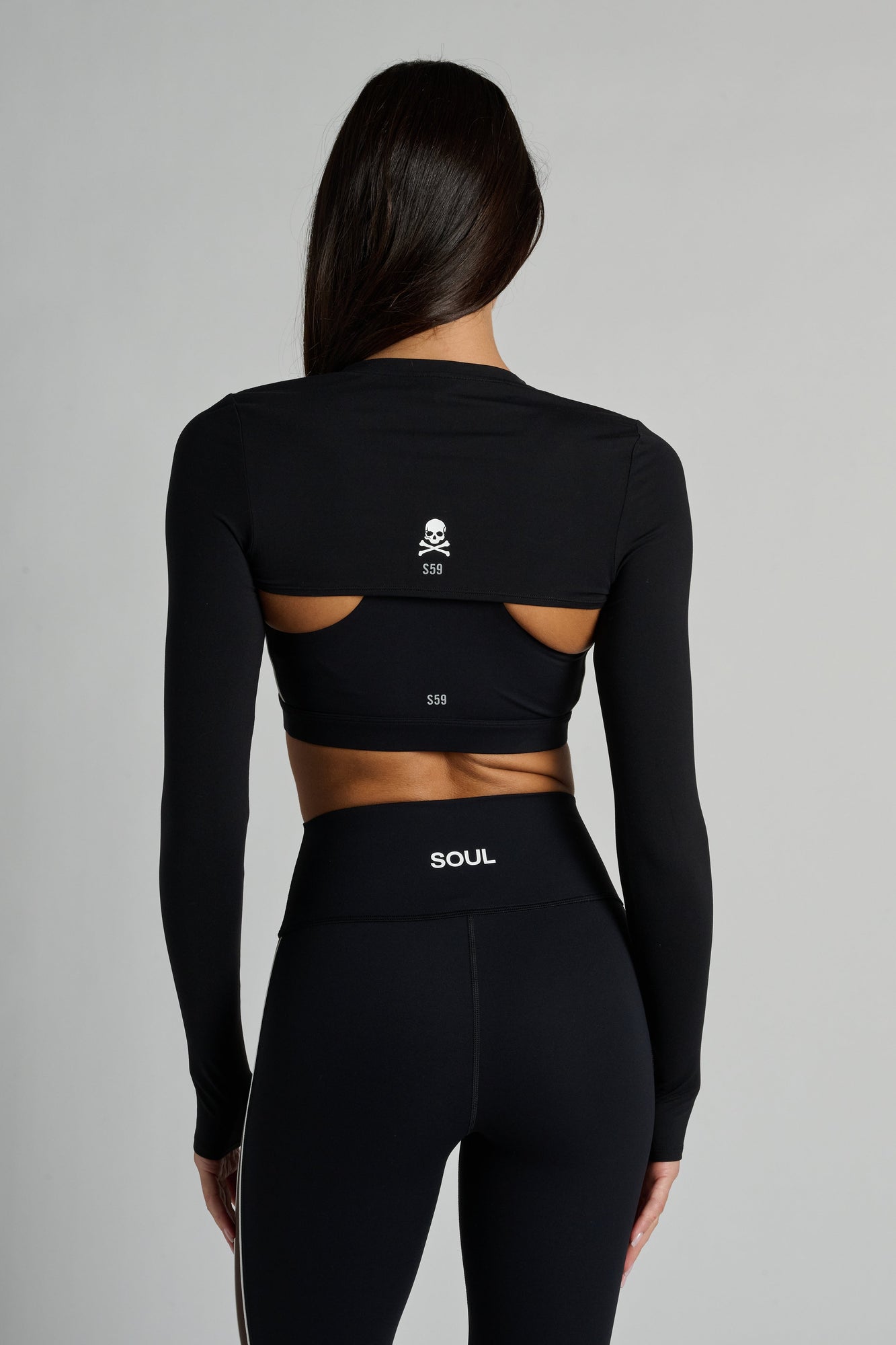 Splits59 | Amelia Airweight Lite Shrug | Black/Dark Chocolate