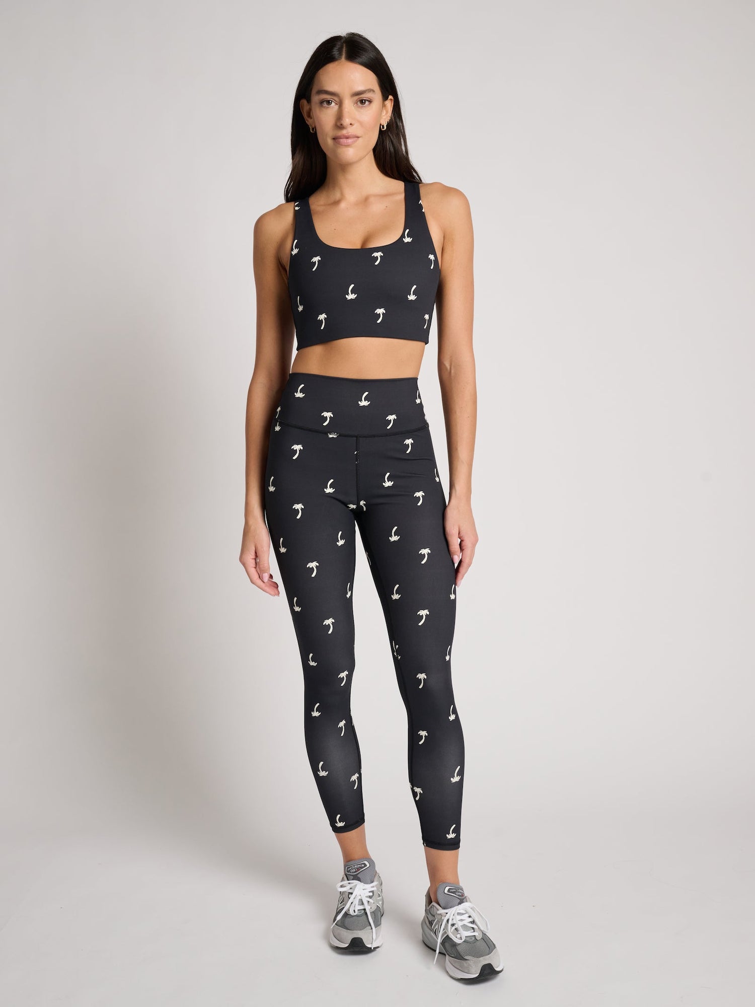 Spiritual Gangster | Throwing Shade Lotus Legging | Black