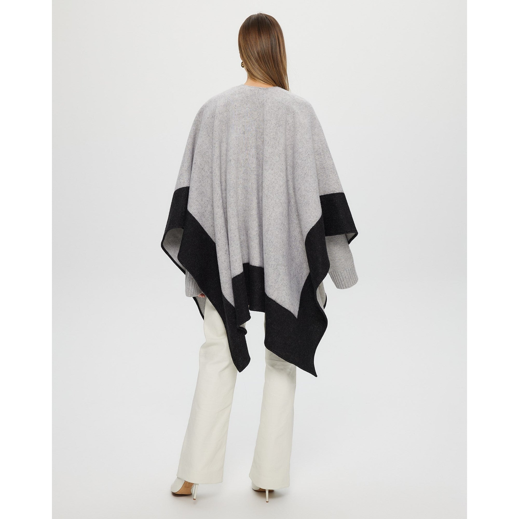 Women | Select Wool Knit Shawl | Black/Gray