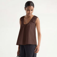 Isilda | Abby Organic Cotton U-Neck Top in Size Extra Small