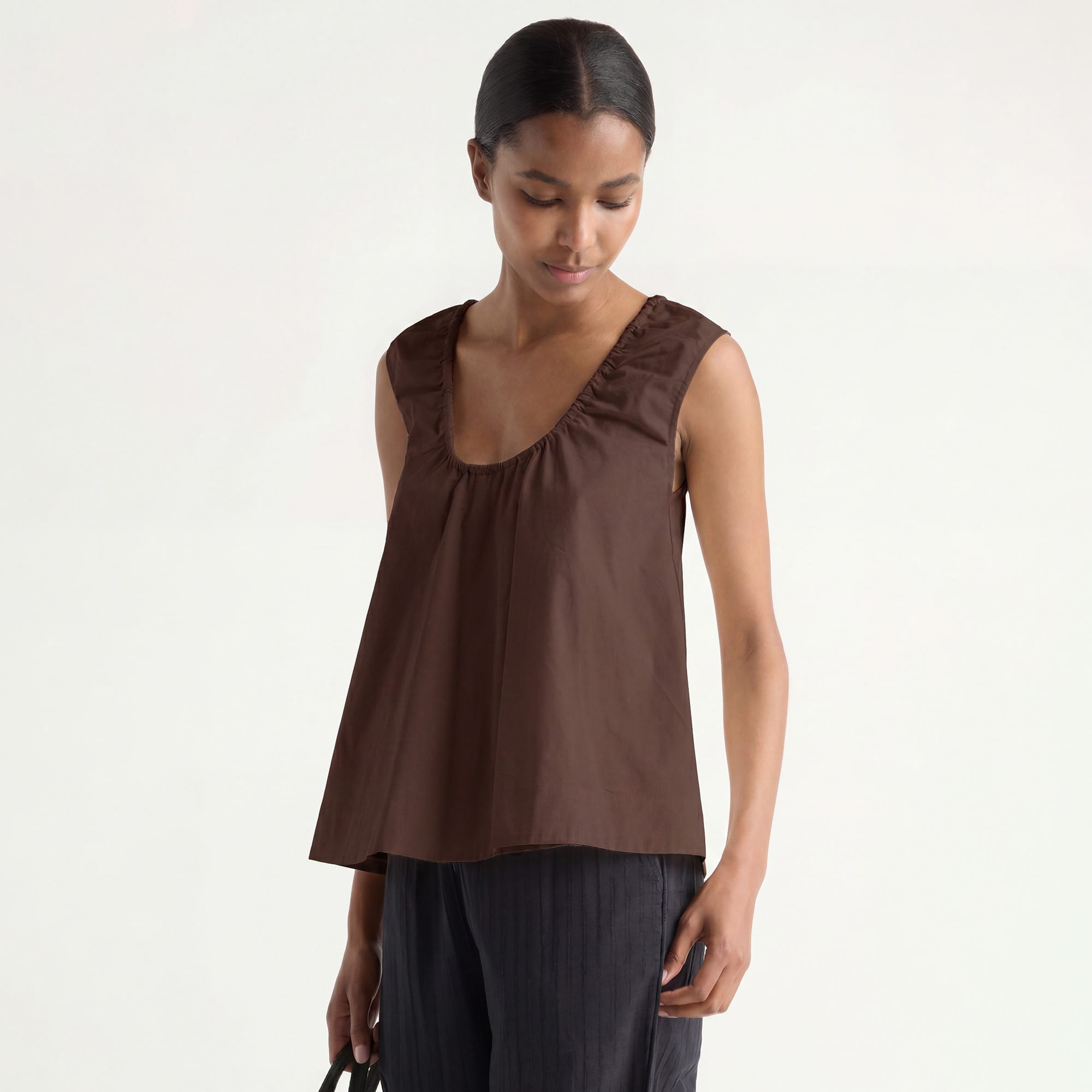 Isilda | Abby Organic Cotton U-Neck Top in Size Extra Small