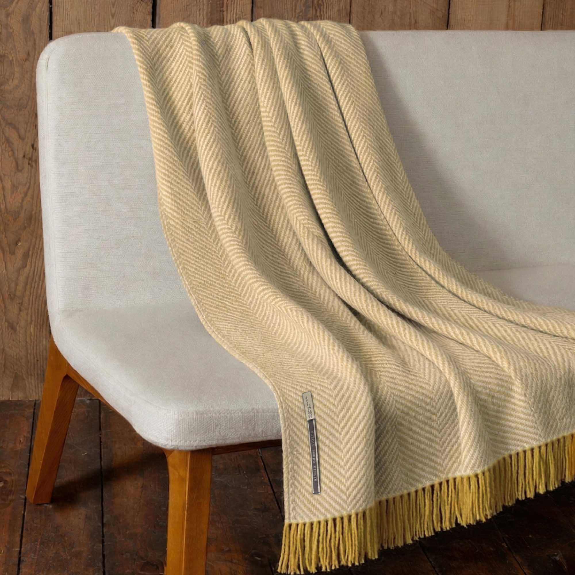 Chevron Throw | Ivory / Sunshine