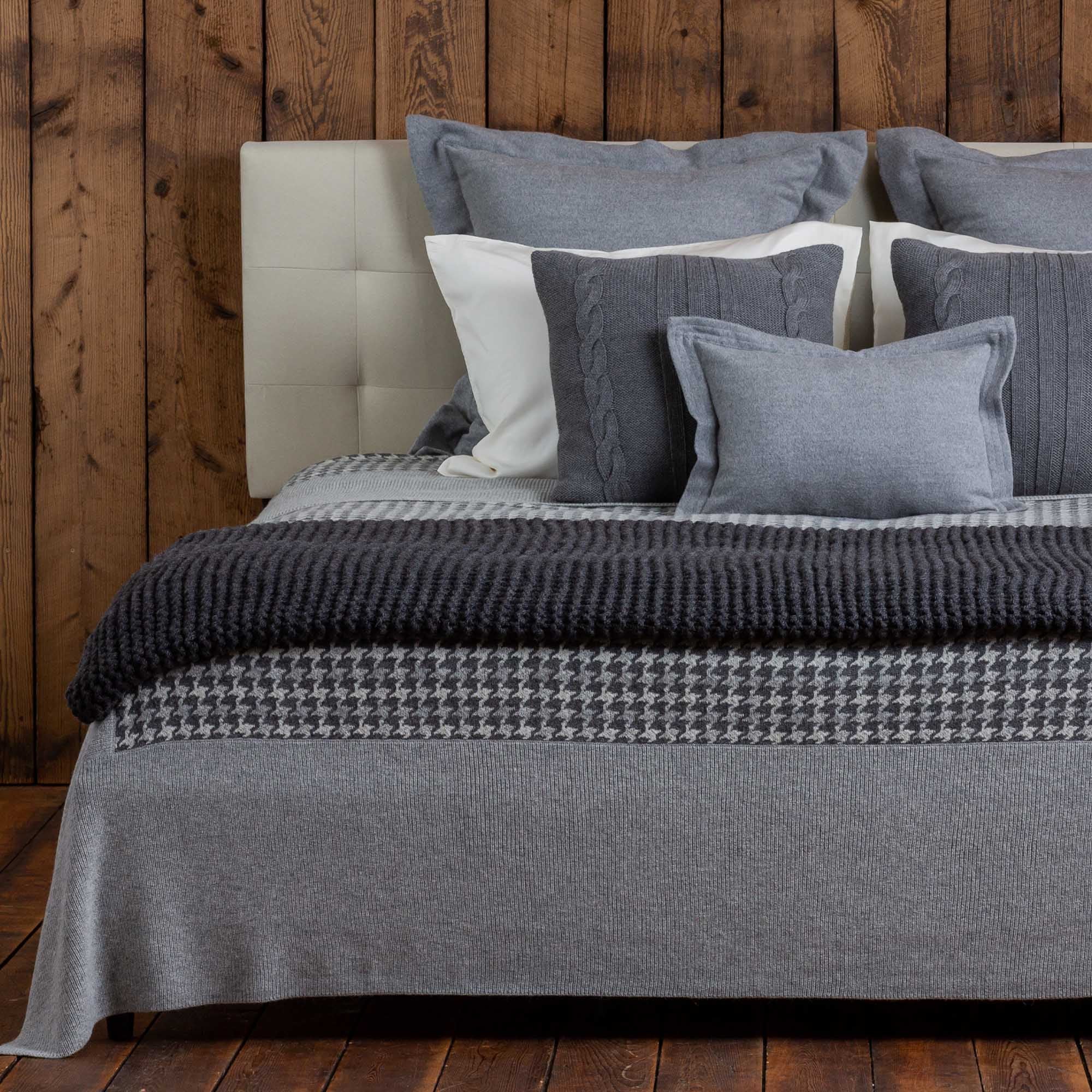 Jackson Pillow | Dark Grey