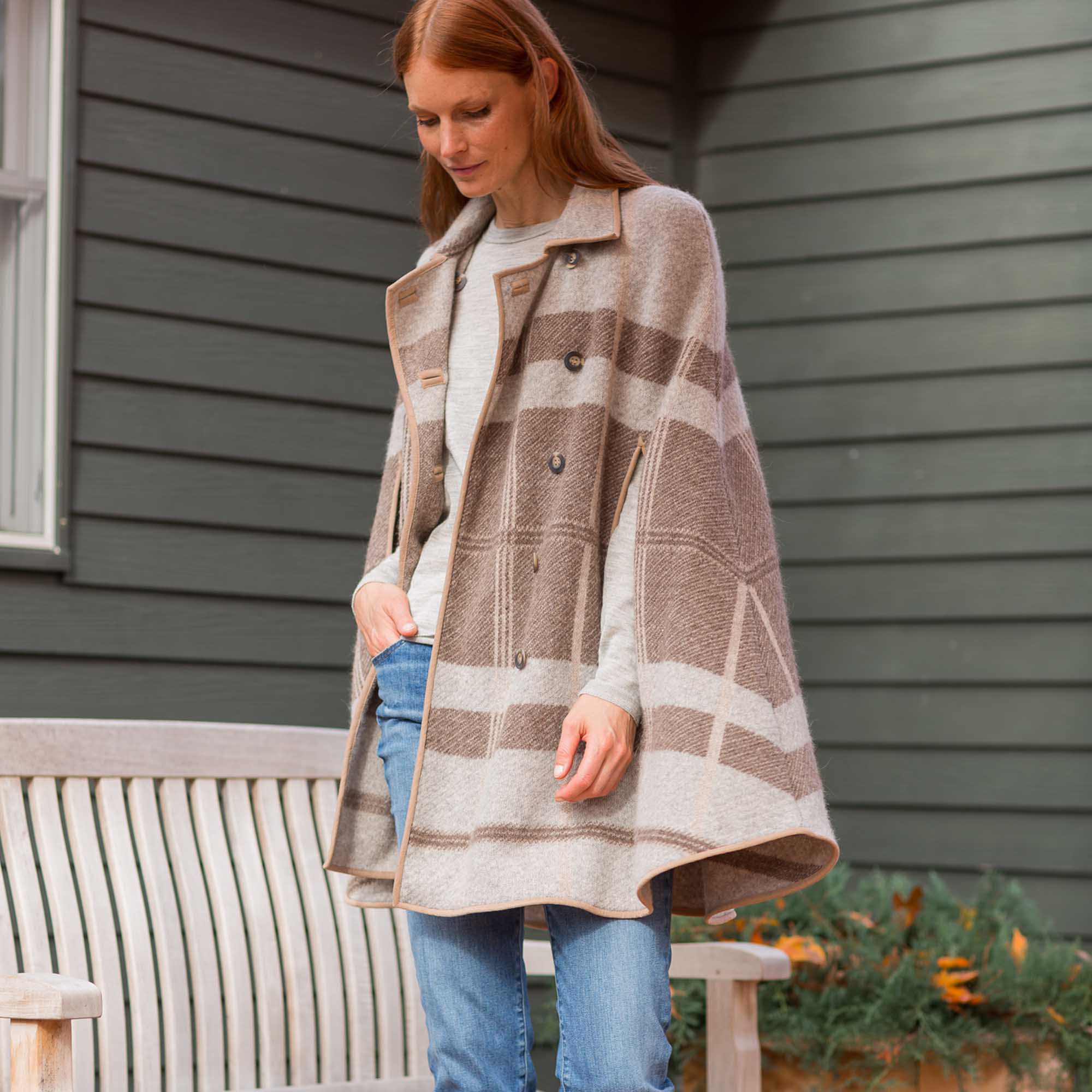 Unisex | Audrey Cape | Light Grey / Taupe