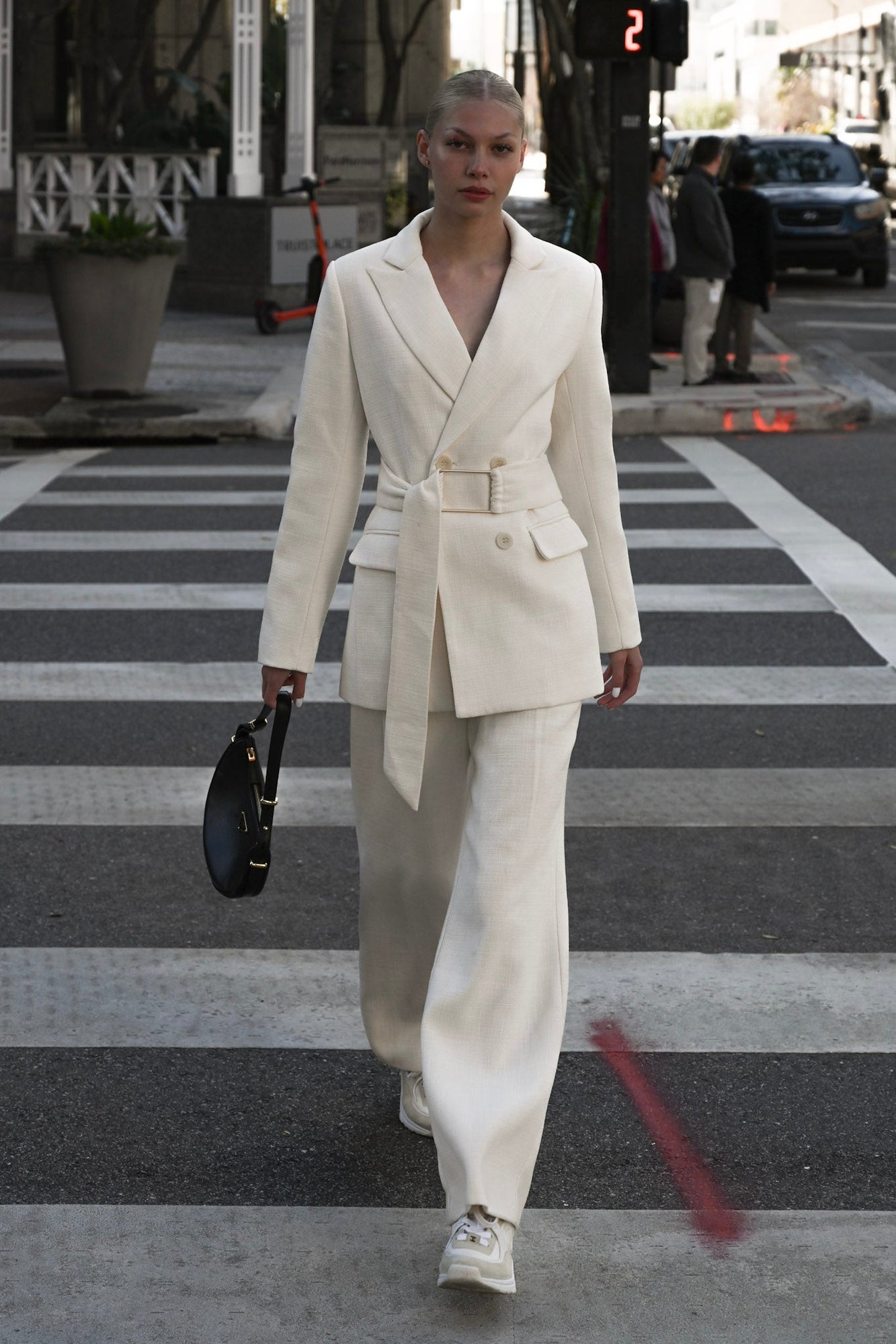 Alfie Blazer | White