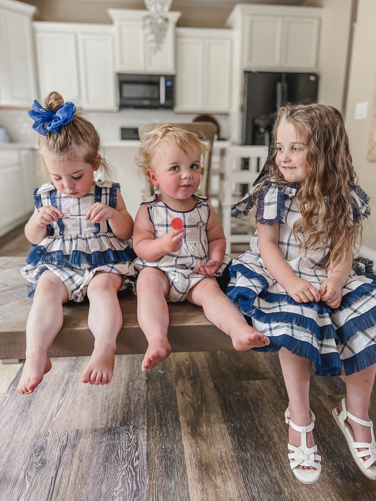 Baby Girls | Checkered Linen Ruffle Romper | White x Blue