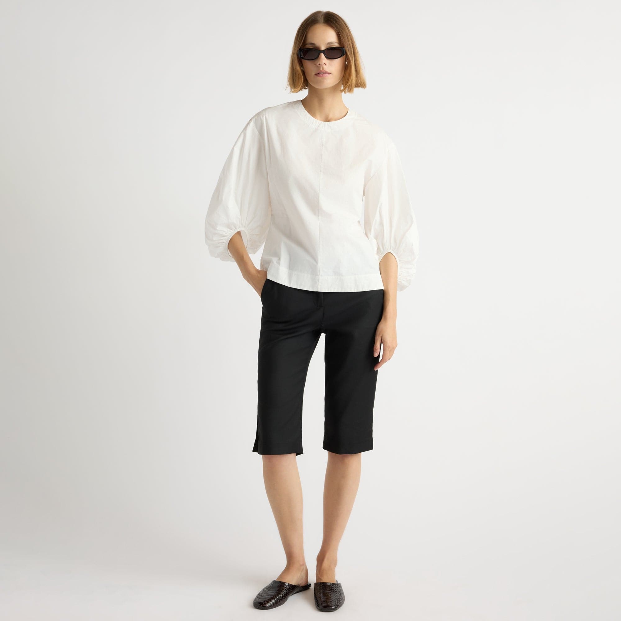 Mali | Lexi Tailored Capri Pant in Size Extra Small