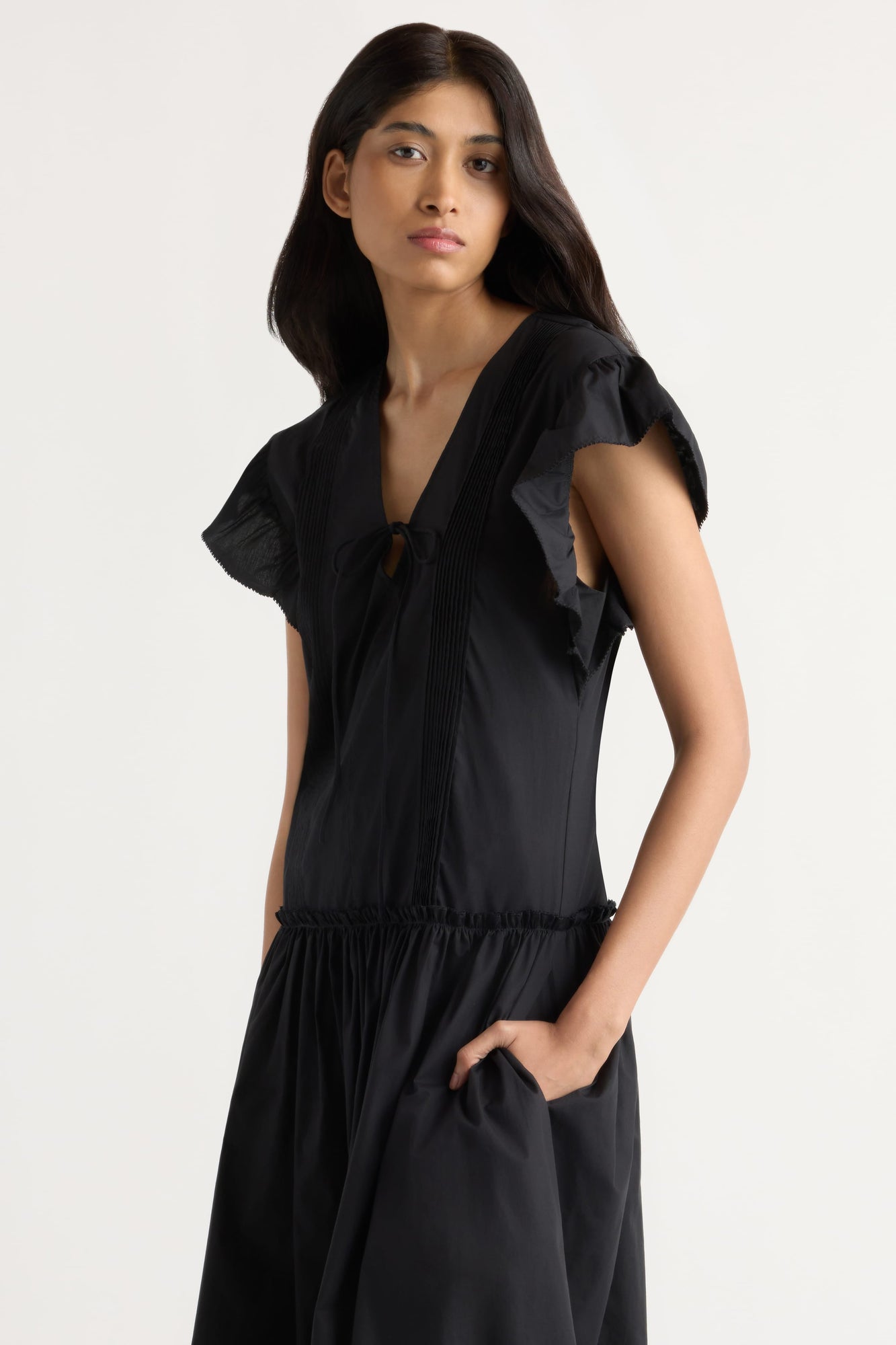 Arya  |  Margaux Ruffle-Sleeve Pleated Dress in Size Small in Size Small