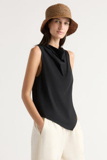 Karolina | Marjorie Asymmetric-Hem Tee in Size Extra Small