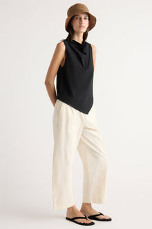 Karolina | Marjorie Asymmetric-Hem Tee in Size Extra Small