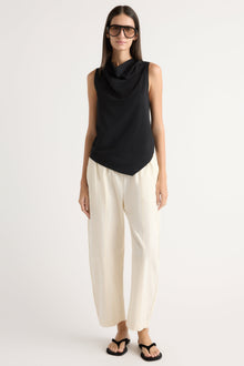 Karolina | Marjorie Asymmetric-Hem Tee in Size Extra Small