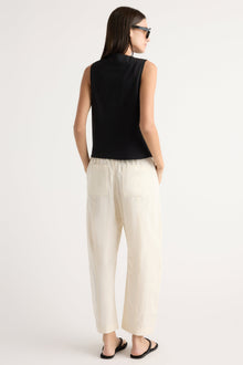 Karolina | Marjorie Asymmetric-Hem Tee in Size Extra Small