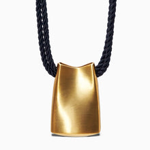 Met Pendant | 18K Gold Plated