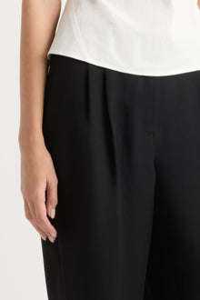 Orion Double-Pleated Tailored Pant | Black