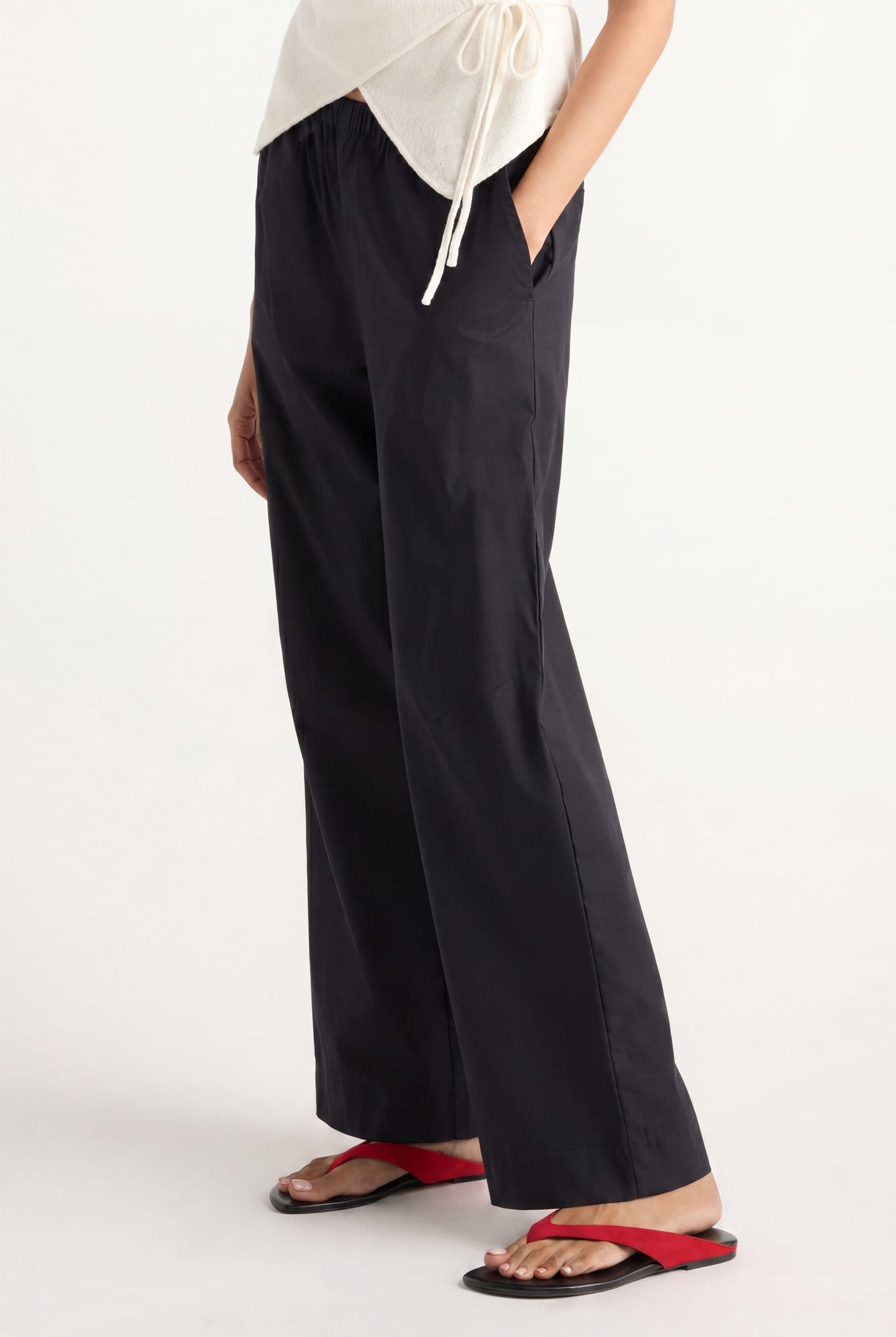 Arya | Paula Stretch-Waist Organic Cotton Pant in Size Small