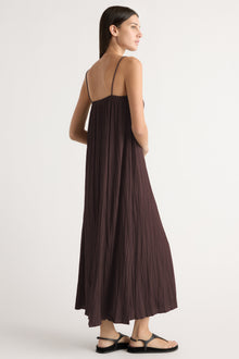 Karolina | Solange Crinkled Maxi Dress in Size Extra Small