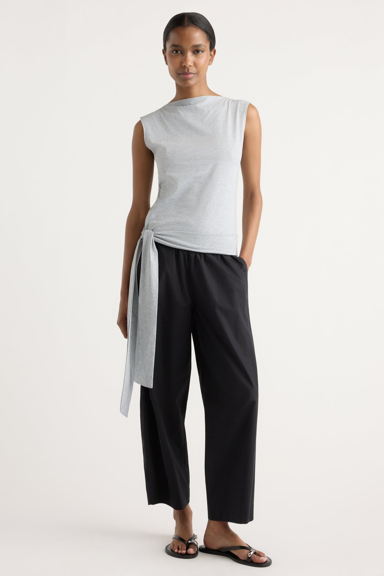 Isilda | Sylvia Tie-Hem Slit-Neck Tank in Size Extra Small