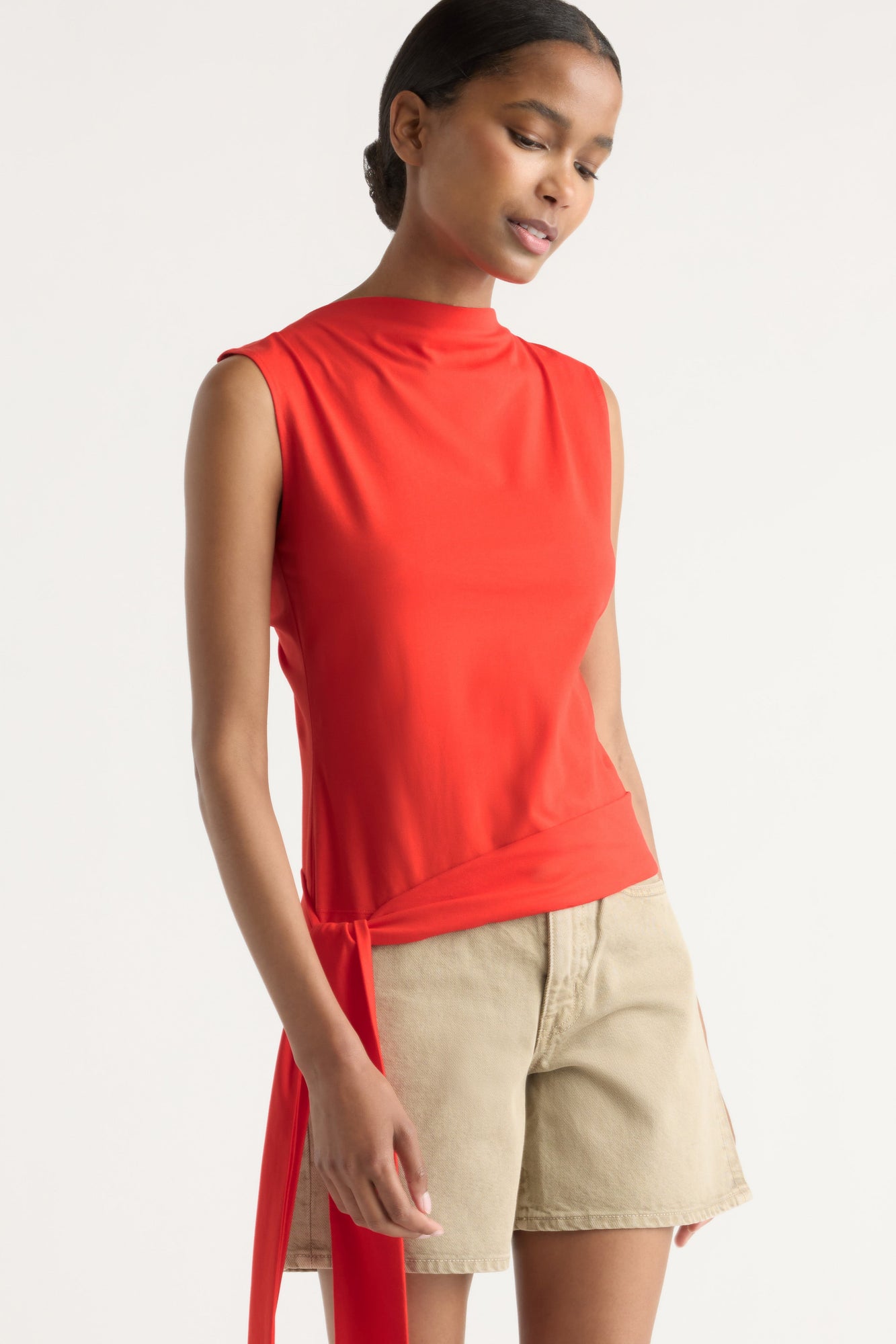 Isilda | Sylvia Tie-Hem Slit-Neck Tank in Size Extra Small 