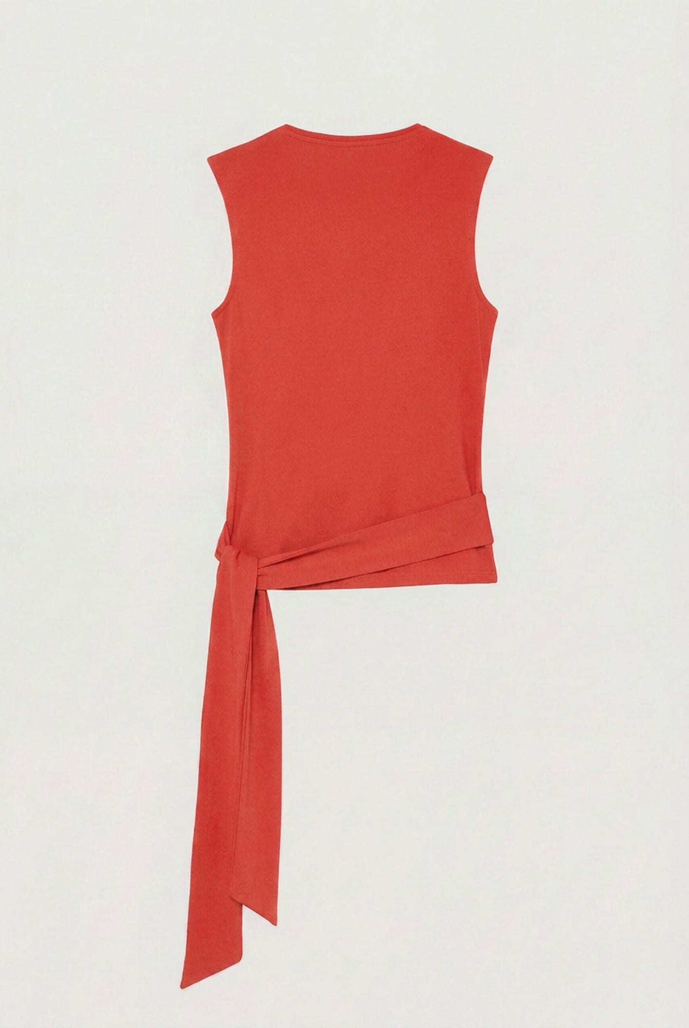 Isilda | Sylvia Tie-Hem Slit-Neck Tank in Size Extra Small - Flat