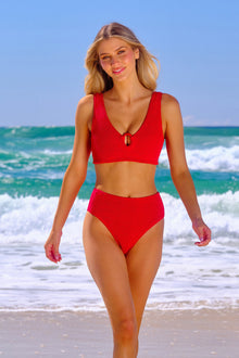 UNE PIECE-Crinkle Cut V-Neck Bikini Bralette with Ring RED