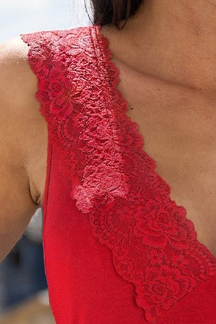 UNE PIECE-Delicate Lace Trim V-Neck Nightie RED