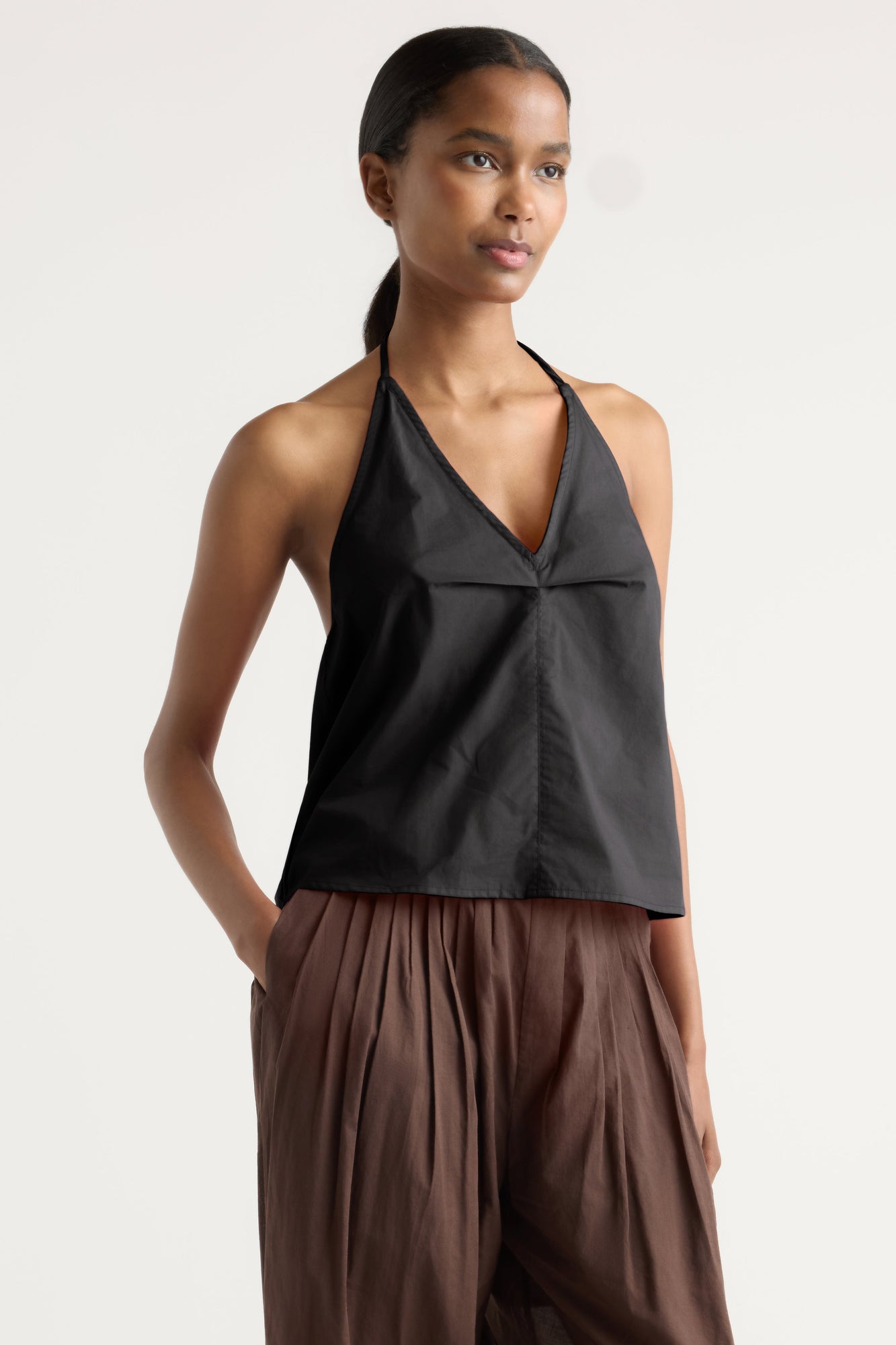 Isilda | Vesna Organic Cotton V-Neck Halter Top in Size Extra Small